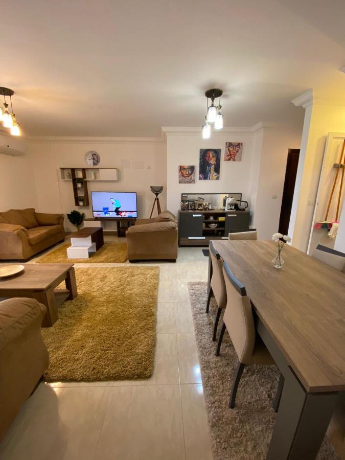 Madinaty Well-Furnished 3- Bedroom Apartment - شقة فندقيه للايجار مدينتي Madinat ash Shuruq Exterior foto