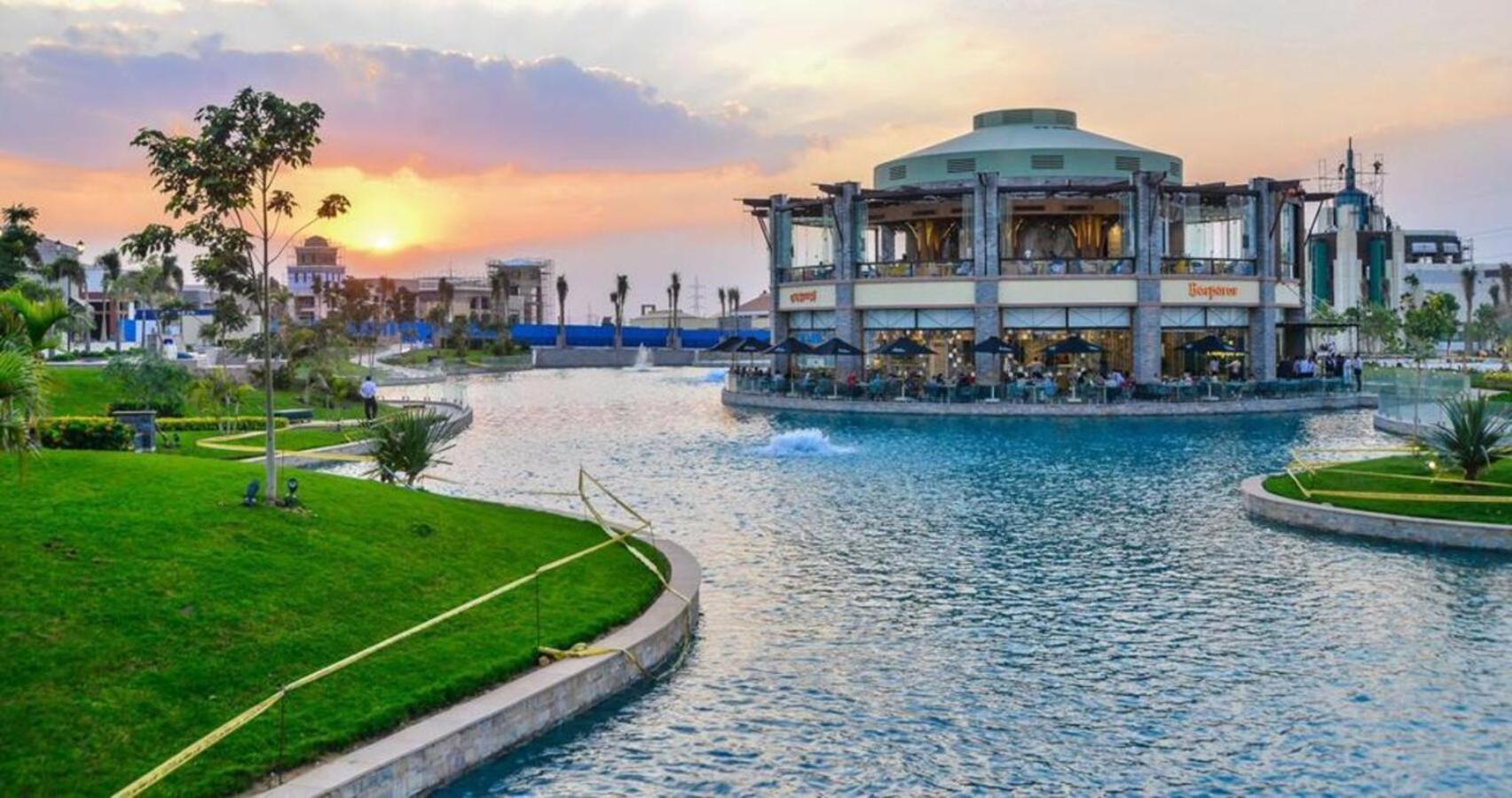 Madinaty Well-Furnished 3- Bedroom Apartment - شقة فندقيه للايجار مدينتي Madinat ash Shuruq Exterior foto
